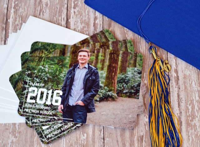 3 things to do with senior pictures senior graduation photo announcements