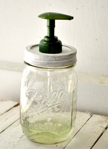DIY Mason Jar Soap Dispenser